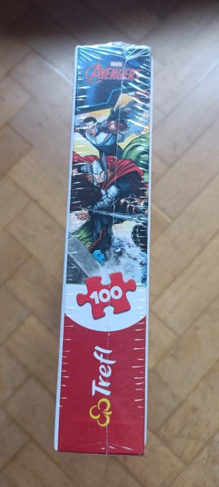 Peluche y Figuras de Spiderman y Puzzle Vengadores