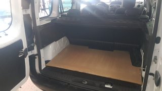Renault Kangoo Combi 5 plzs, modelo libre de ADBLU