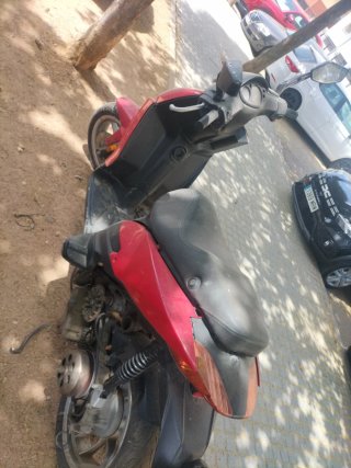 Ruedas y despiece moto 125cc