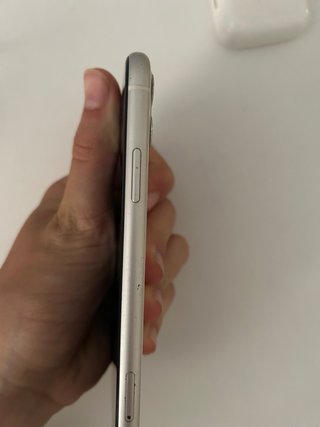 iPhone 11 Blanco + REGALO Funda Scalpers Original
