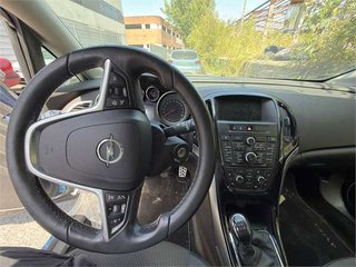 DESPIECE COMPLETO Opel Astra J Berlina 5p 1.6 Exce