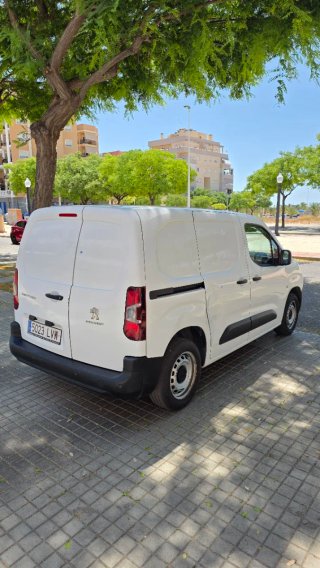 Peugeot Partner 2022 3 plazas