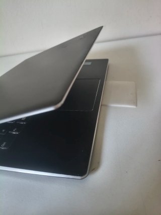 Yoga 910 convertible i7 7500 8G 512G 20hrs battery