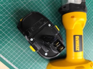 Adaptador DeWalt 18vnicd - dewalt