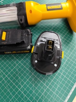 Adaptador DeWalt 18vnicd - dewalt