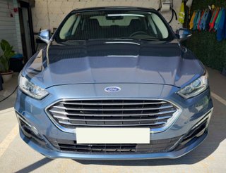 FORD MONDEO 2.0 HYBRID TITANIUM