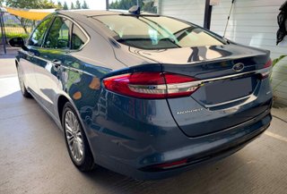 FORD MONDEO 2.0 HYBRID TITANIUM