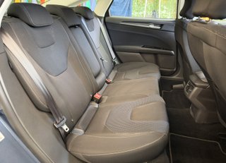FORD MONDEO 2.0 HYBRID TITANIUM
