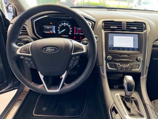 FORD MONDEO 2.0 HYBRID TITANIUM