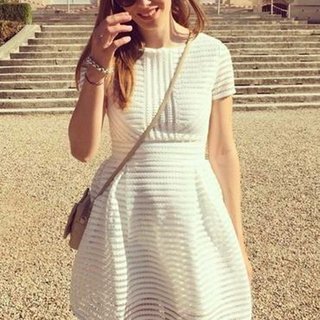 Abito bianco estivo elegante tessuto tecnico