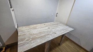 Mueble de comedor, estantería y mesa extensible