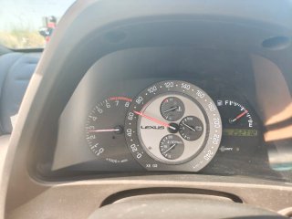 Lexus is200 2001