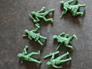 Lotto di soldatini verdi fanteria 3cm WWII vintage