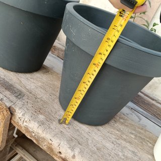 Lote de maceteros de plástico
