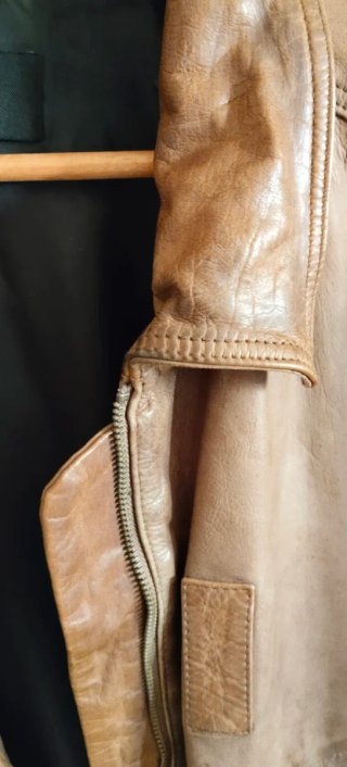 Chaqueta de piel de cuero de Zara