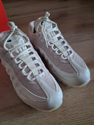 NIKE AIR MAX 95 OG BIG BUBBLE "Soft Pearl"