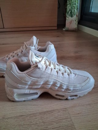 NIKE AIR MAX 95 OG BIG BUBBLE "Soft Pearl"