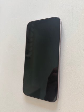 iPhone 14 plus morado