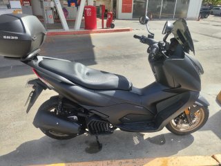 Scooter Zontes 125D Negra