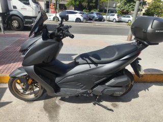 Scooter Zontes 125D Negra