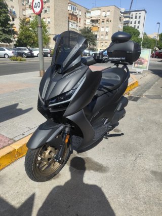 Scooter Zontes 125D Negra
