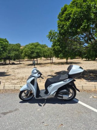 Honda SH125 Scooter Automática
