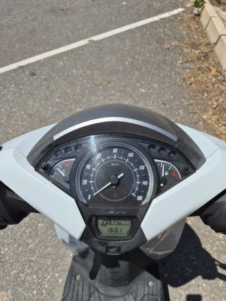 Honda SH125 Scooter Automática