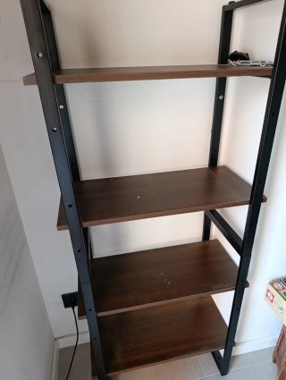 Estantería Metálica y Madera