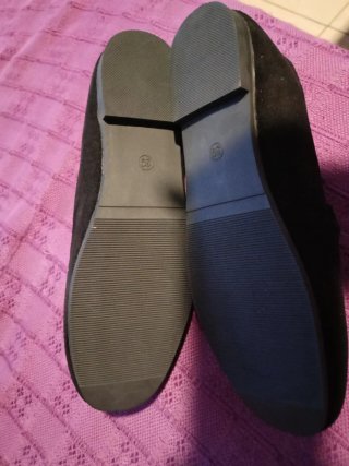 Zapatos negros planos