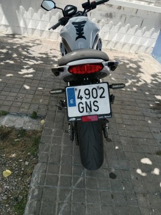 Kawasaki ER-6n Naked Blanca
