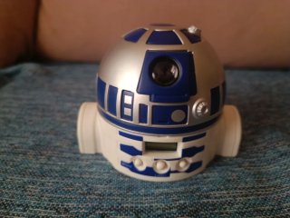 Star Wars R2-D2 con luz roja. Enviamos con pilas