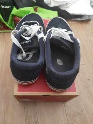 Zapatillas Vans Azul Marino y Blanco