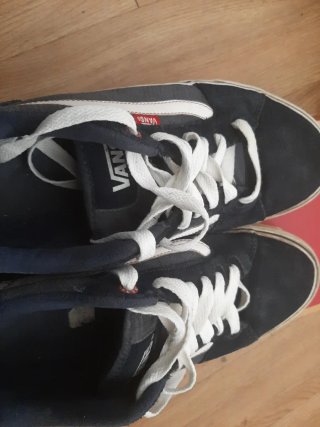 Zapatillas Vans Azul Marino y Blanco