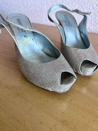 Sandalias Maripaz plateadas con plataforma