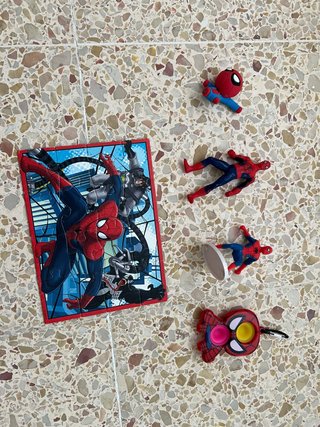 Cositas spiderman