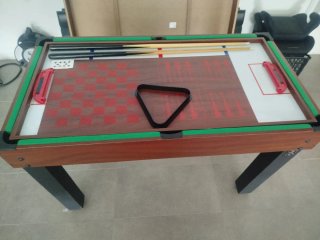 Futbolín infantil con billar y varios juegos