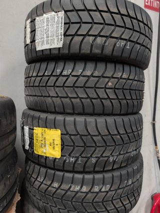 Pirelli 16" TODOS LOS COMPUESTOS