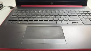 Portátil HP 15-DA2001NS Negro y Rojo