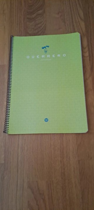 Libreta A4 Guerrero cuadriculada
