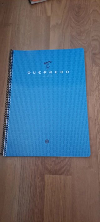 Libreta A4 Guerrero cuadriculada