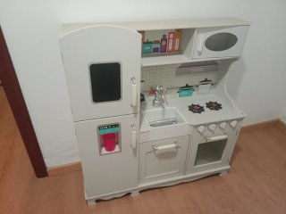 Cocina de juguete de madera
