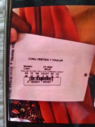 Vestido de fiesta rojo con pedrería