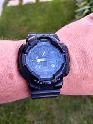 Casio G-Shock GA-100 Negro