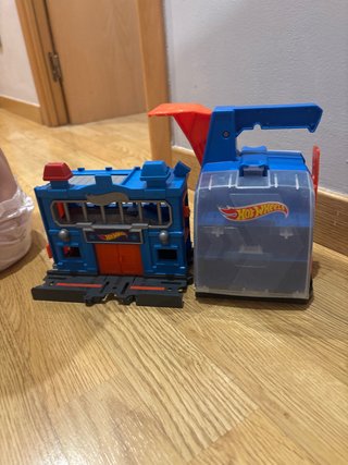 Hot Wheels Pista y Maletín