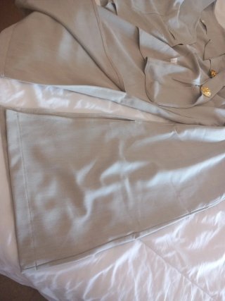 Traje de mujer gris