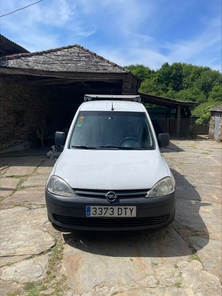 Furgo camperizada | Opel Combo 1.3 CDTI | 3.850 €