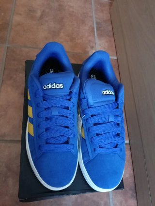 Zapatillas Adidas nuevas 44