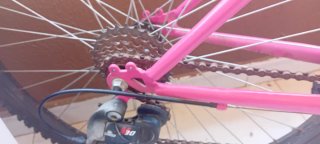 Bicicleta rosa fucsia