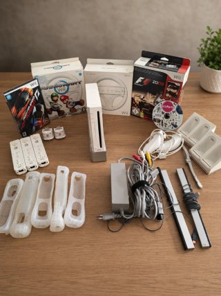 Pack Nintendo Wii + 3 Juegos + Accesorios