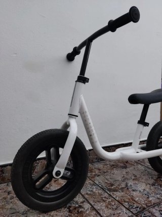 Bici sin pedales blanca Decathlon
